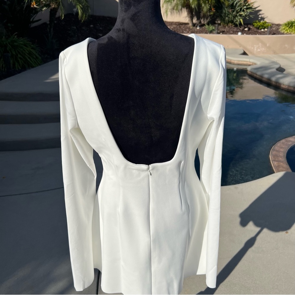 Elegant White Mini Dress - Picture 10 of 14